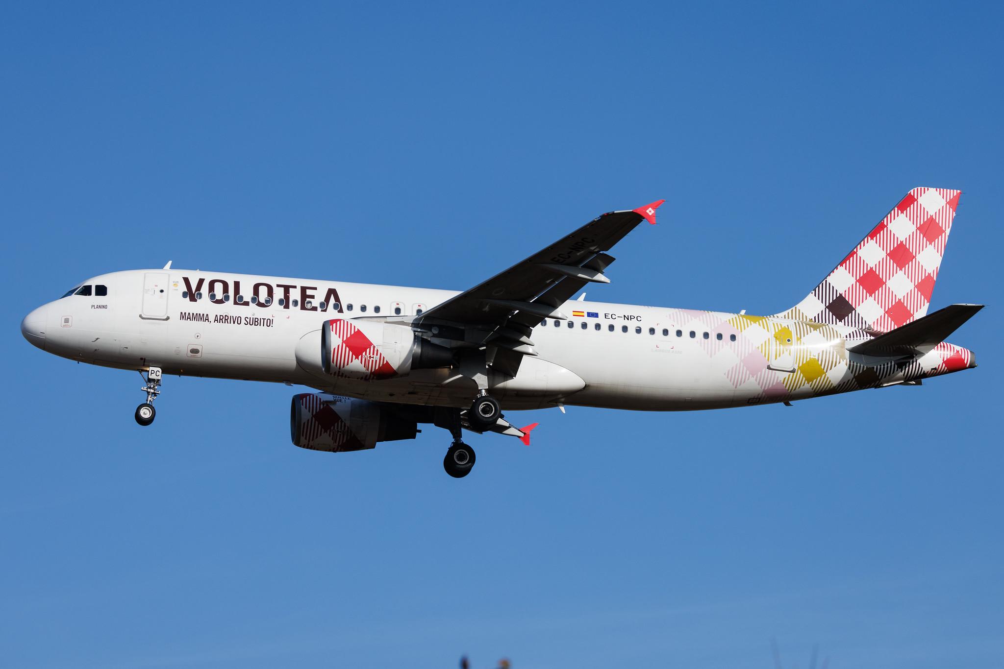 Palma de Mallorca Airport: Volotea (V7 / VOE) | Airbus A320-214 A320 | EC-NPC | MSN 03931