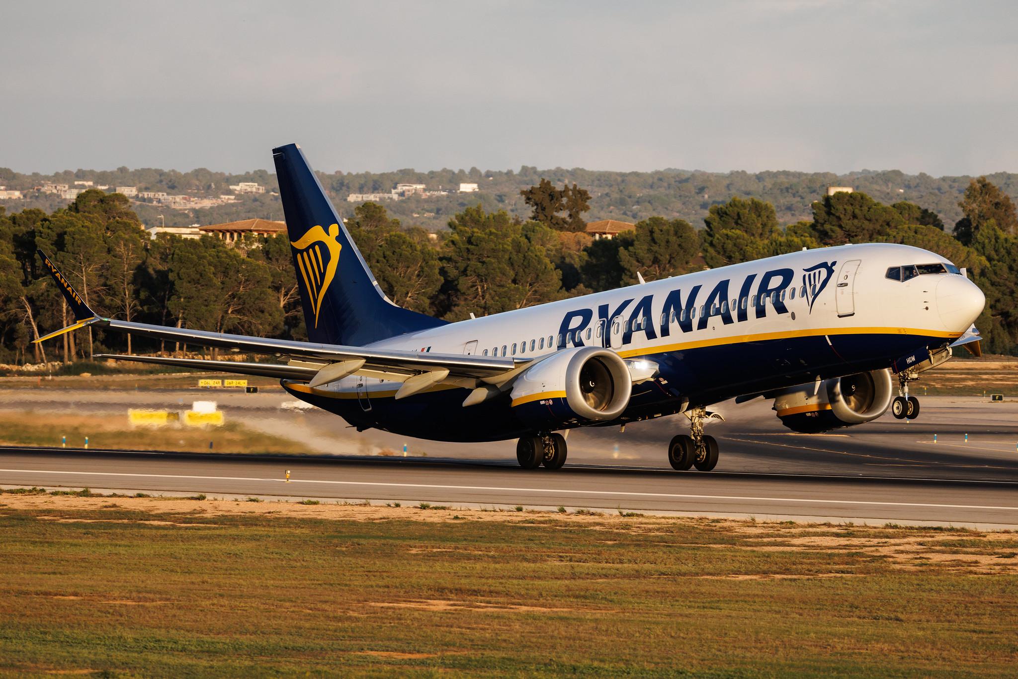 Palma de Mallorca Airport: Ryanair (FR / RYR) | Boeing 737 MAX 8-200 B38M | EI-HGW | MSN 65085