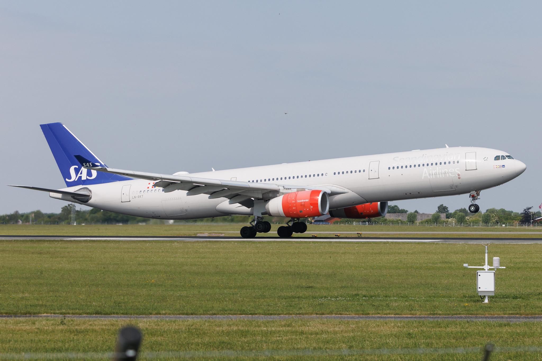 Copenhagen Airport: SAS (SK / SAS) | Airbus A330-343 A333 | LN-RKT | MSN 1697