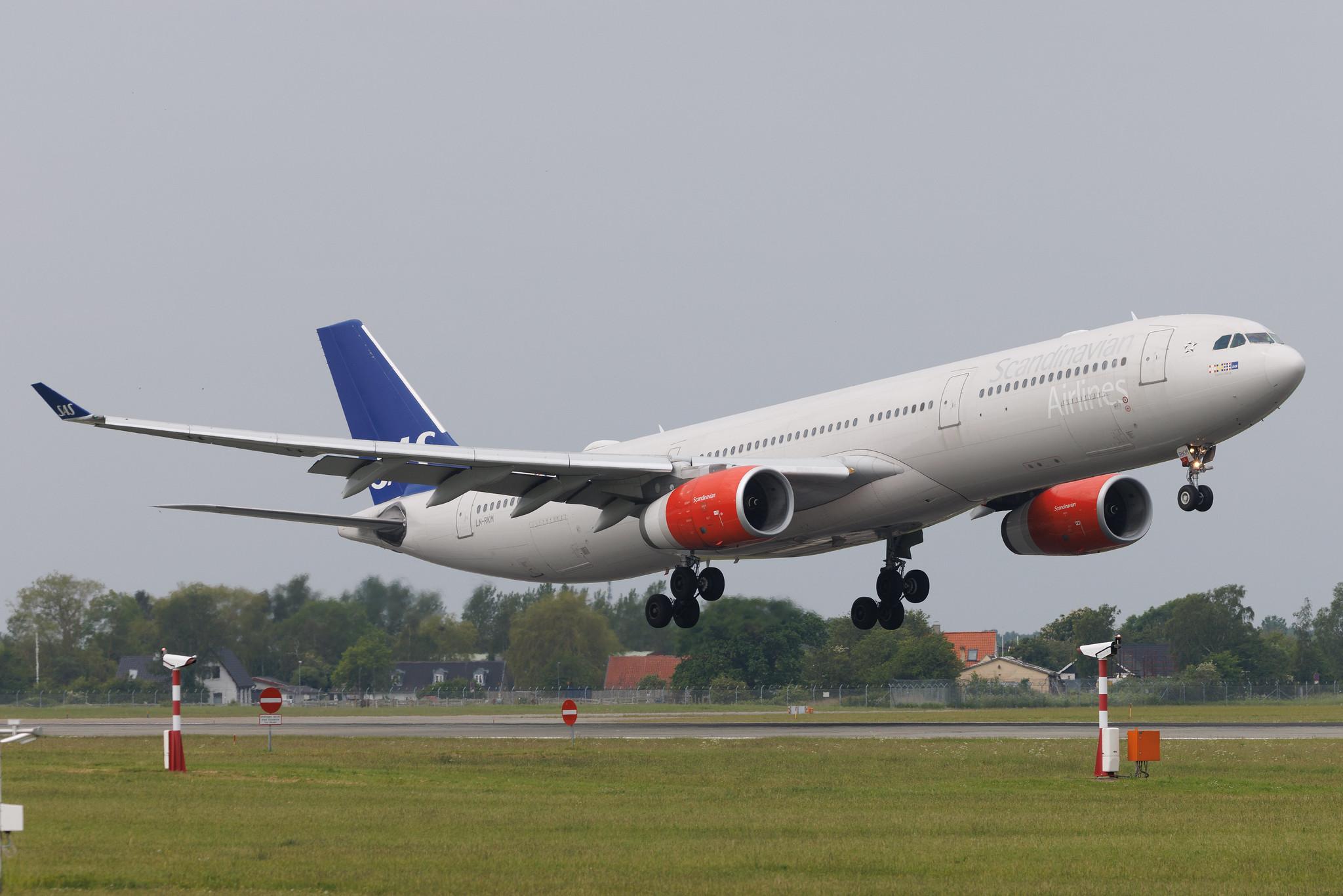 Copenhagen Airport: SAS (SK / SAS) | Airbus A330-343 A333 | LN-RKM | MSN 0496