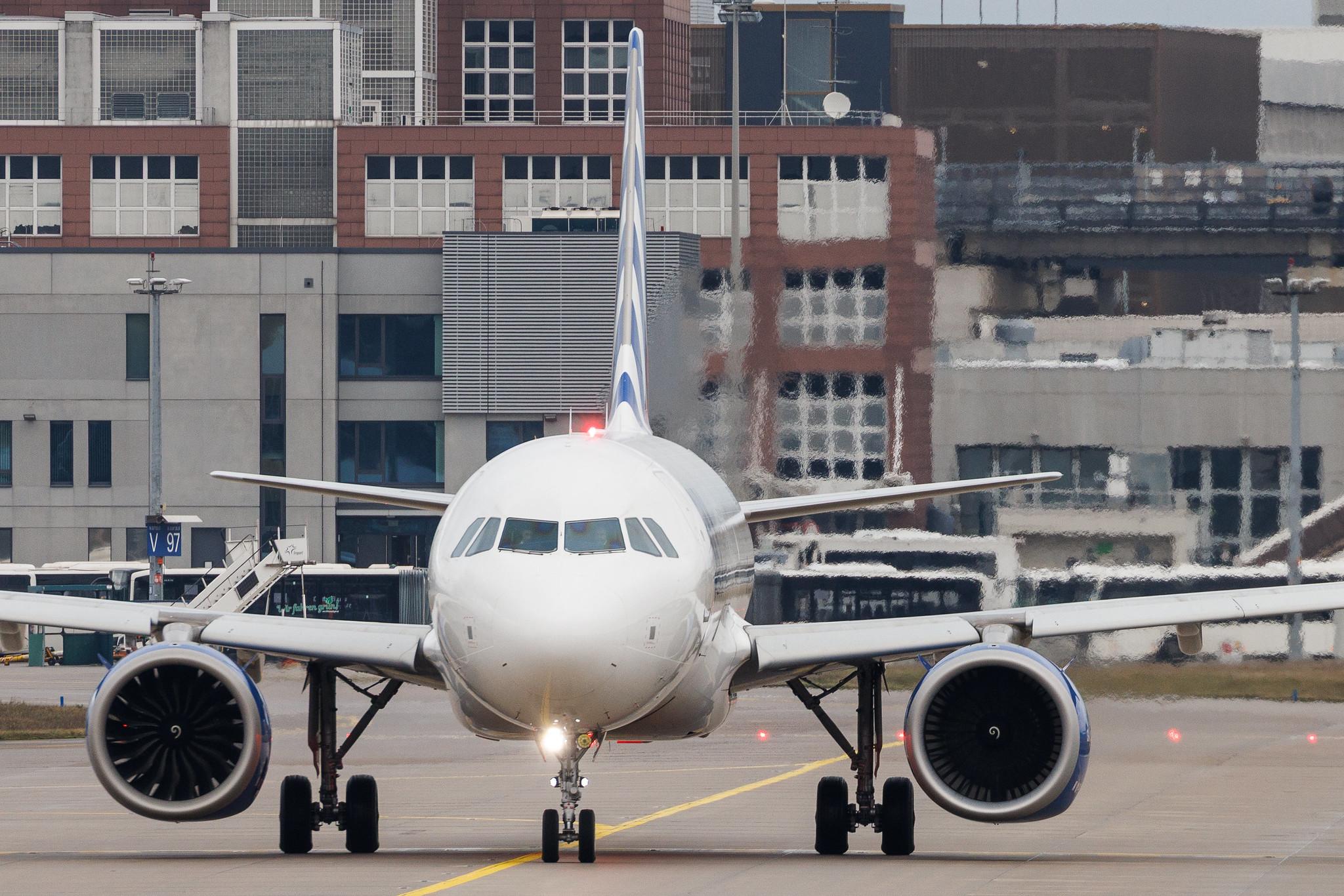 Frankfurt Airport: SKY express (GQ / SEH) | Airbus A320-251N A20N | SX-GRE | MSN 09235