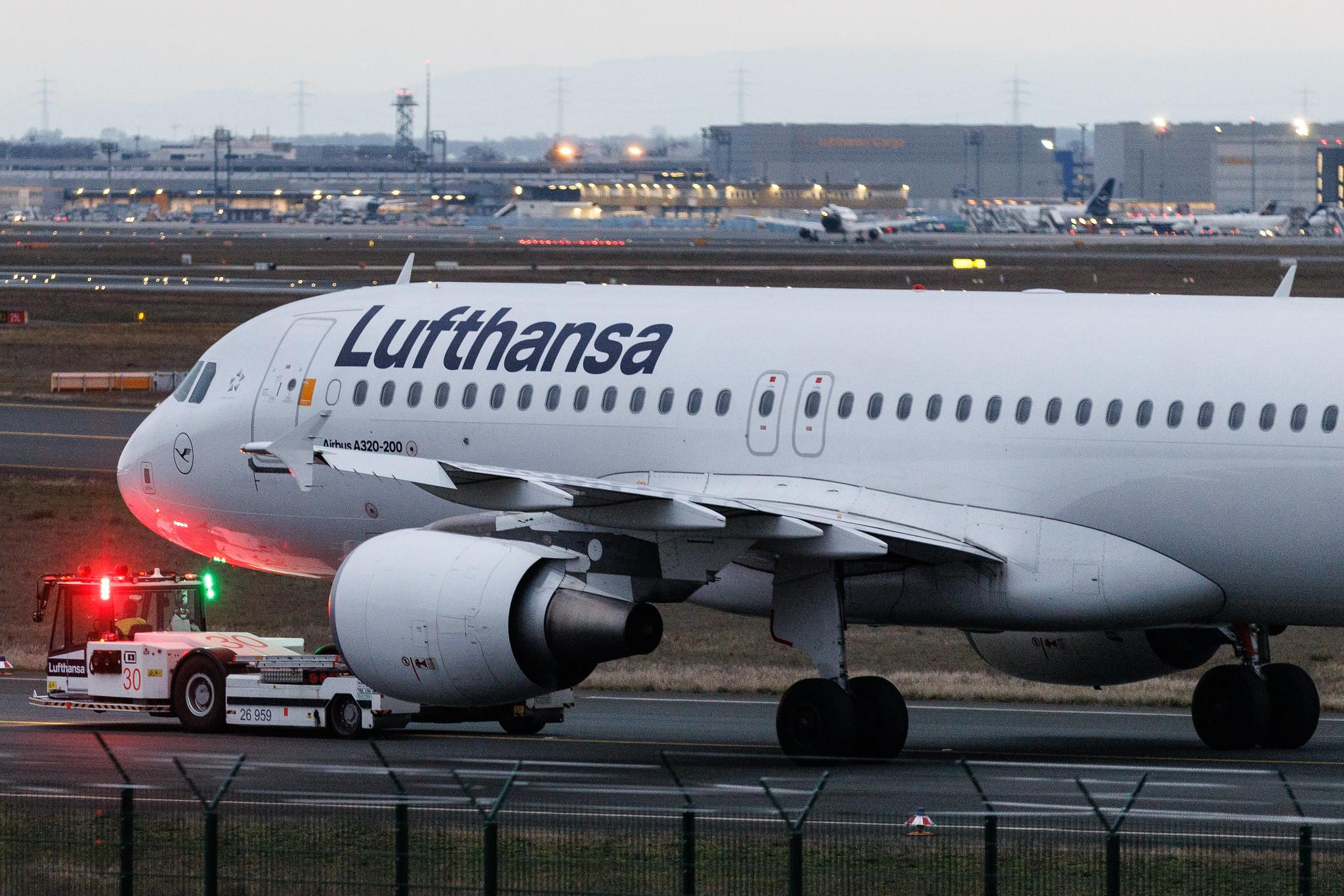 Frankfurt Airport: Lufthansa (LH / DLH) | Airbus A320-214 A320 | D-AIZG | MSN 4324