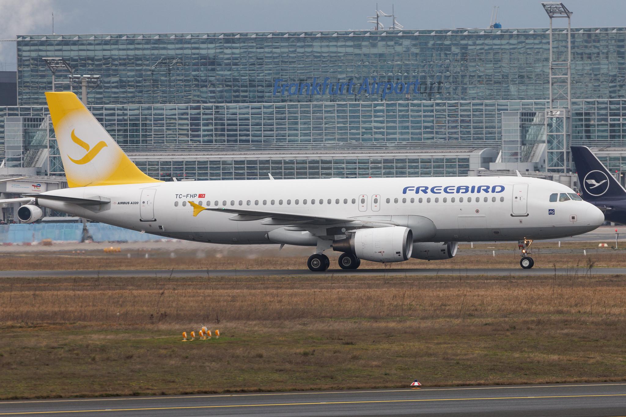 Frankfurt Airport: Freebird Airlines (FH / FHY) | Airbus A320-214 A320 | TC-FHP | MSN 05906