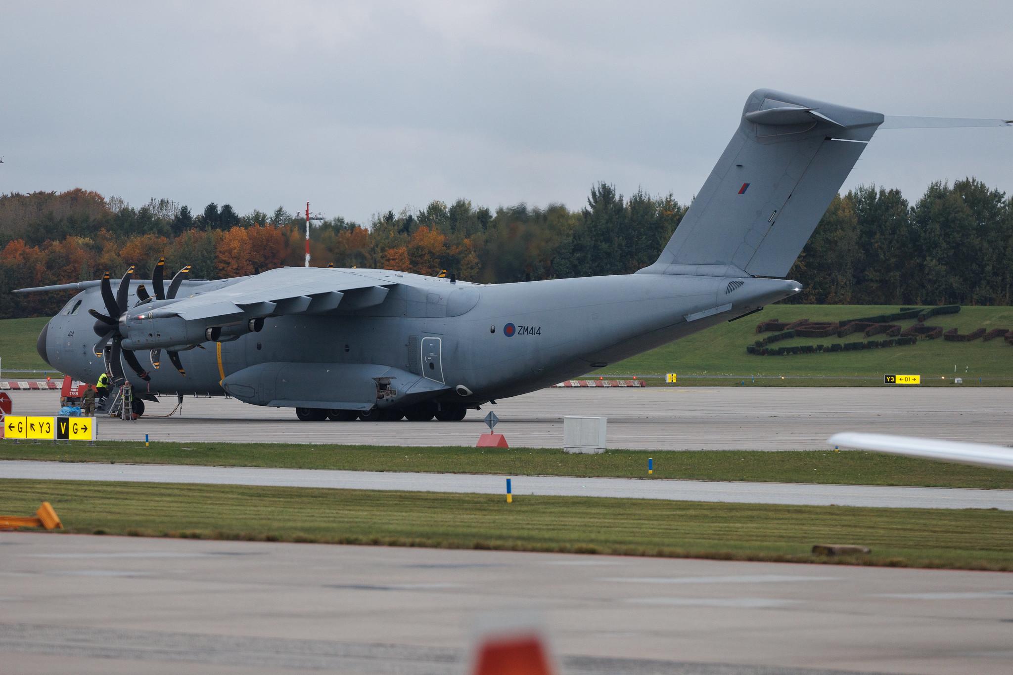 Hamburg Airport: United Kingdom - Royal Air Force (RAF) (/ RRR) | Operator: United Kingdom - Royal Air Force Air Transport | Airbus A400M Atlas A400 | ZM414 | MSN 047