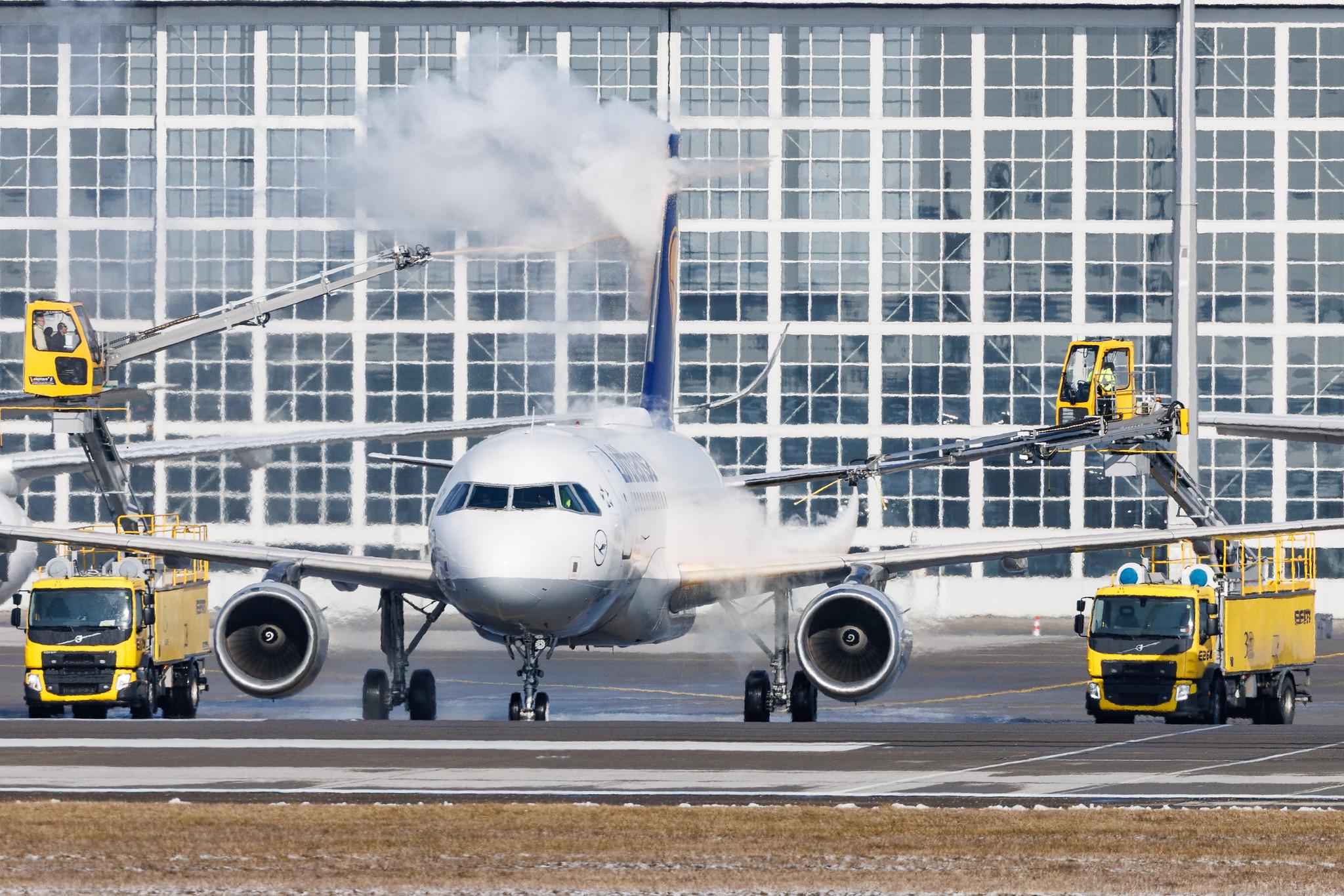 Munich Airport: Lufthansa (LH / DLH) | Airbus A320-271N A20N | D-AINU | MSN 8728