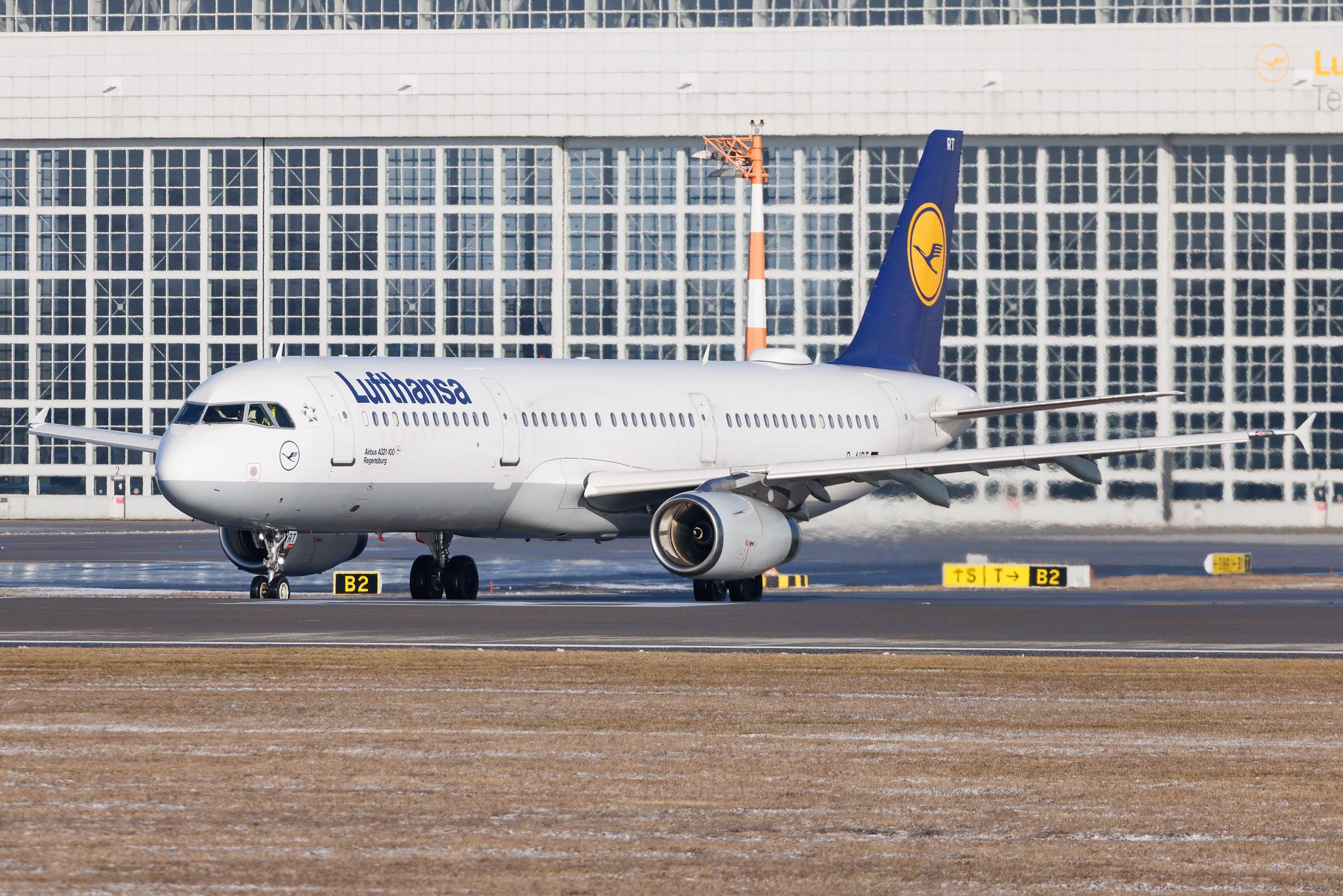 Munich Airport: Lufthansa (LH / DLH) | Airbus A321-131 A321 | D-AIRT | MSN 0652