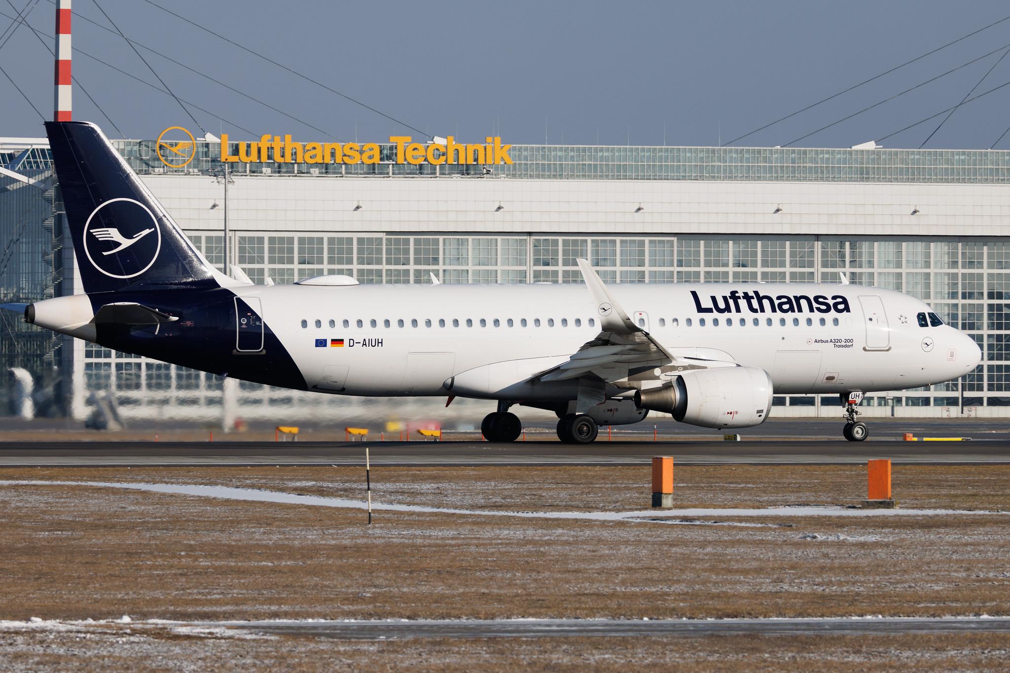 Munich Airport: Lufthansa (LH / DLH) | Airbus A320-214 A320 | D-AIUH | MSN 6225