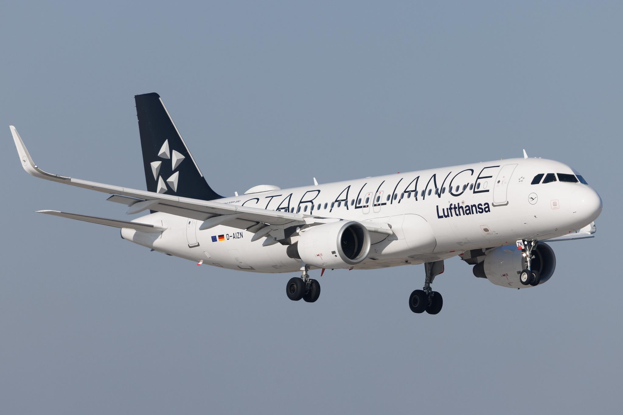 Munich Airport: Lufthansa (LH / DLH) | Livery: Star Alliance Livery | Airbus A320-214 A320 | D-AIZN | MSN 5425