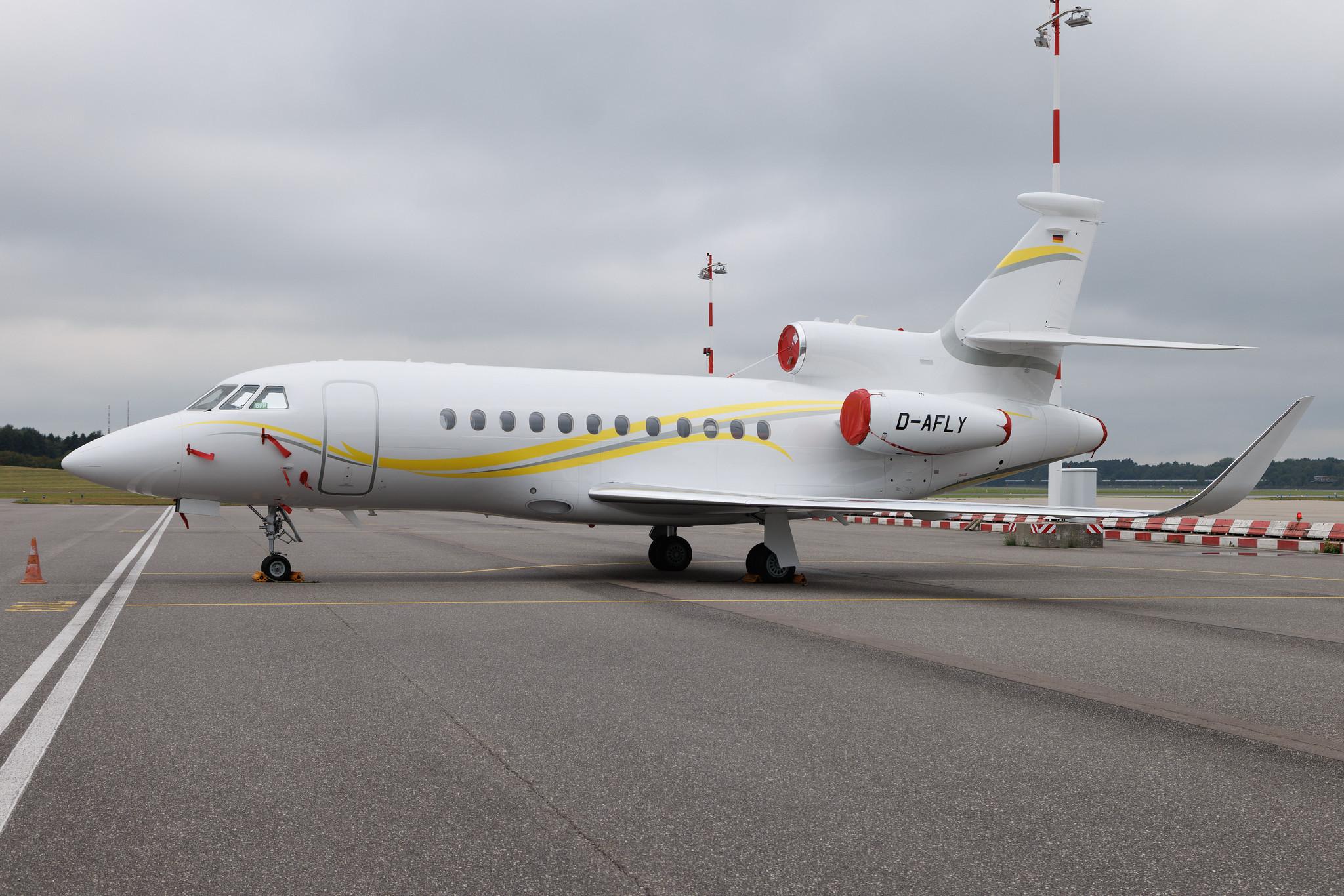 Hamburg Airport: Luminair (LUA) | Dassault Falcon 900LX F900 | D-AFLY | MSN 332