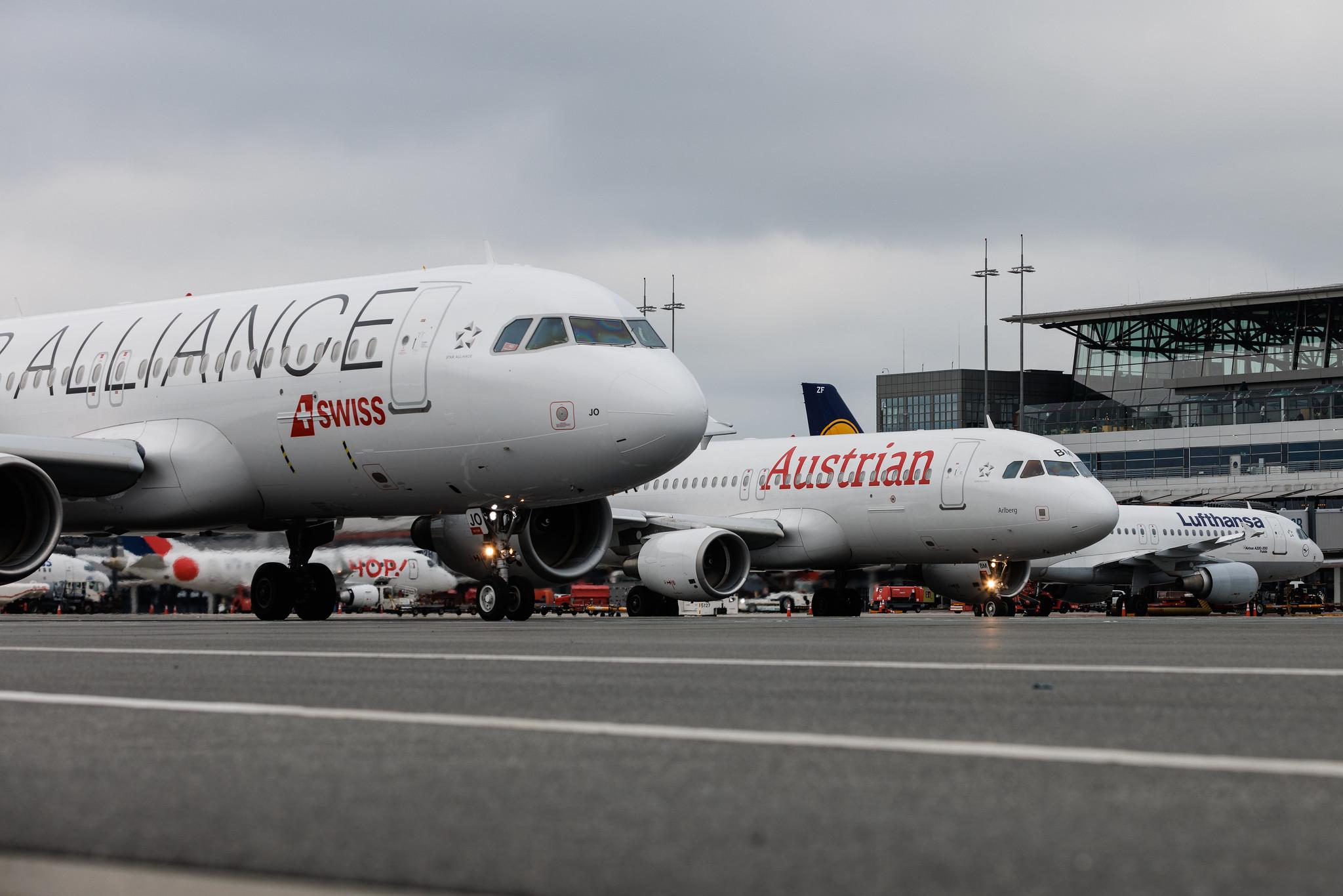 Hamburg Airport: Austrian Airlines (OS / AUA) | Airbus A320-214 A320 | OE-LBM | MSN 1504