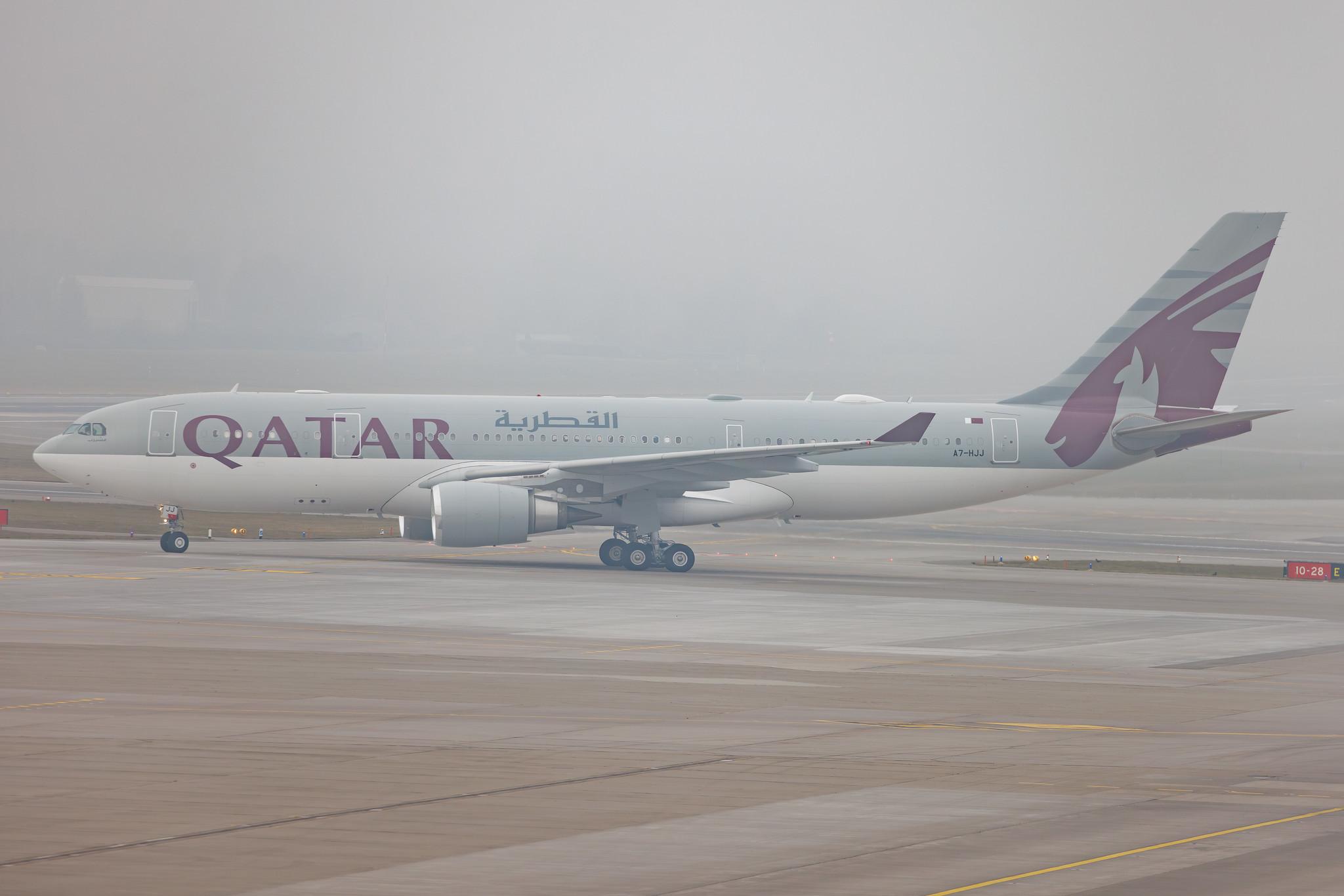 Flughafen Zürich: Qatar Government (QAF) | Operator: Qatar - Amiri Flight | Airbus A330-203 A332 | A7-HJJ | MSN 0487