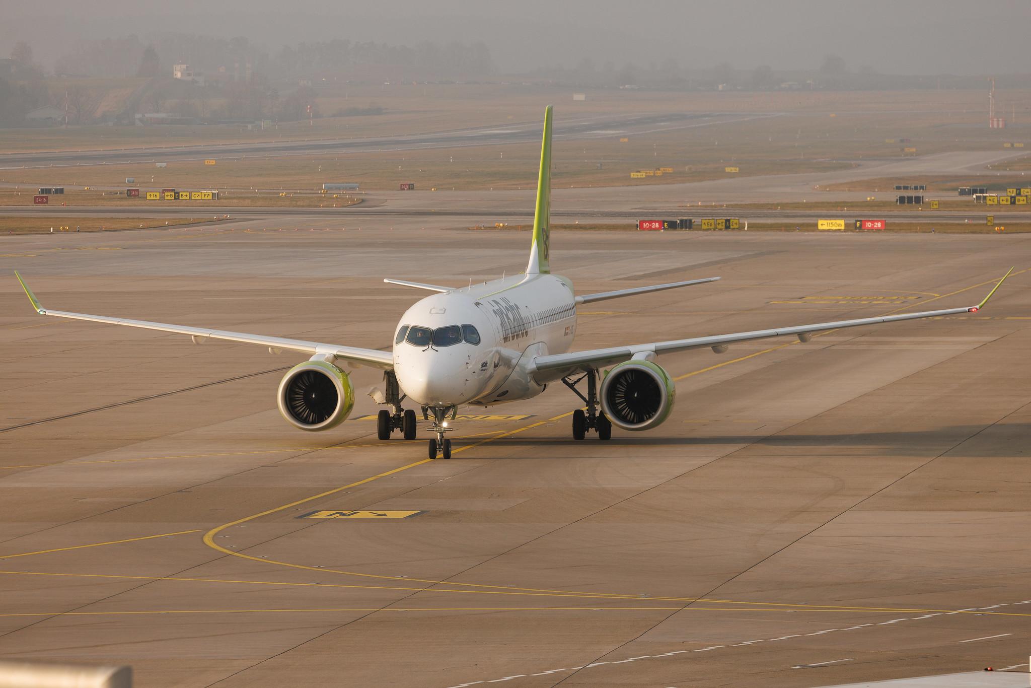 Flughafen Zürich: Helvetic Airways (2L / OAW) | Embraer E190LR E190 | HB-JVX | MSN 19000603