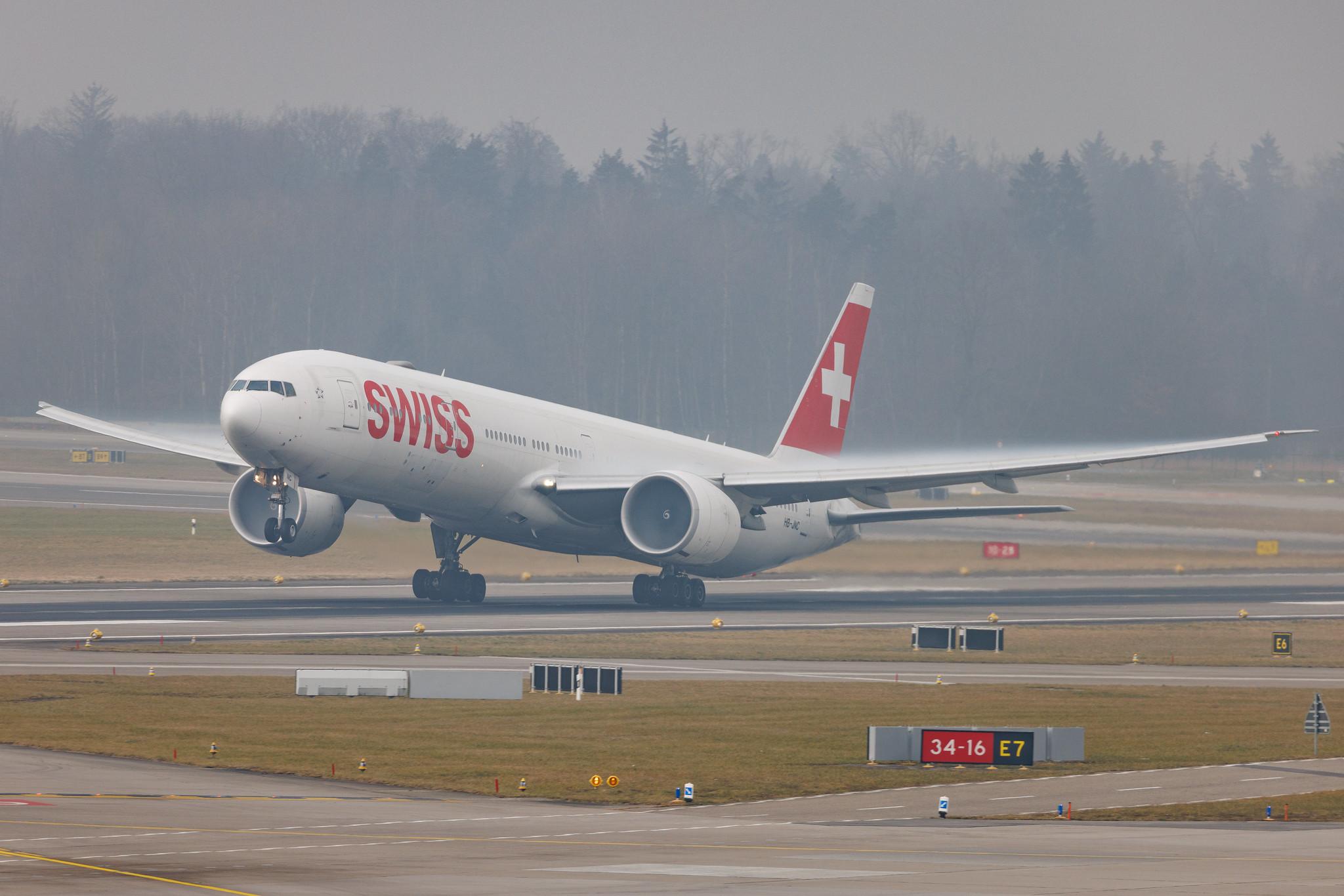 Flughafen Zürich: Swiss (LX / SWR) | Boeing 777-3DE(ER) B77W | HB-JNC | MSN 44584
