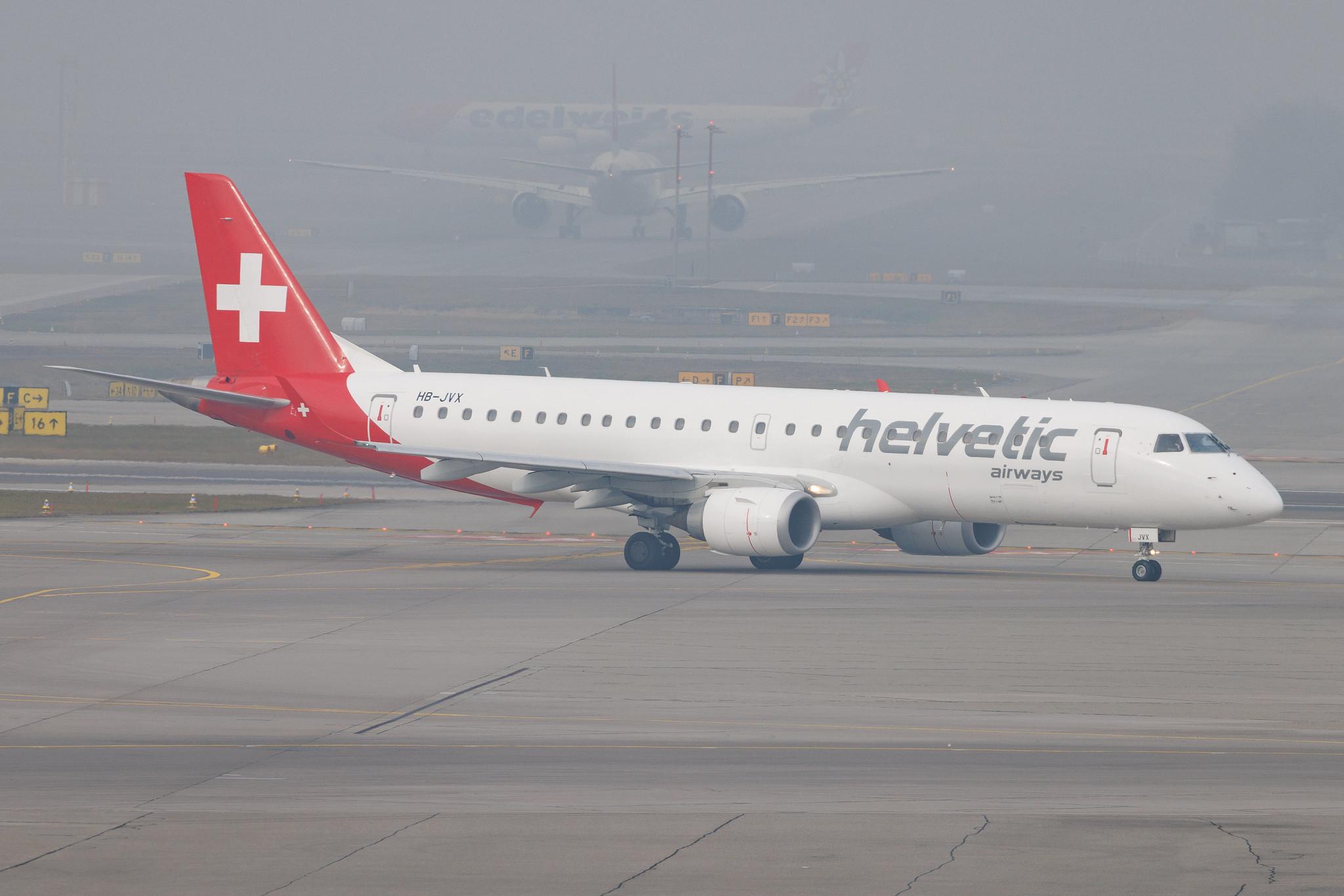Flughafen Zürich: Helvetic Airways (2L / OAW) | Embraer E190LR E190 | HB-JVX | MSN 19000603
