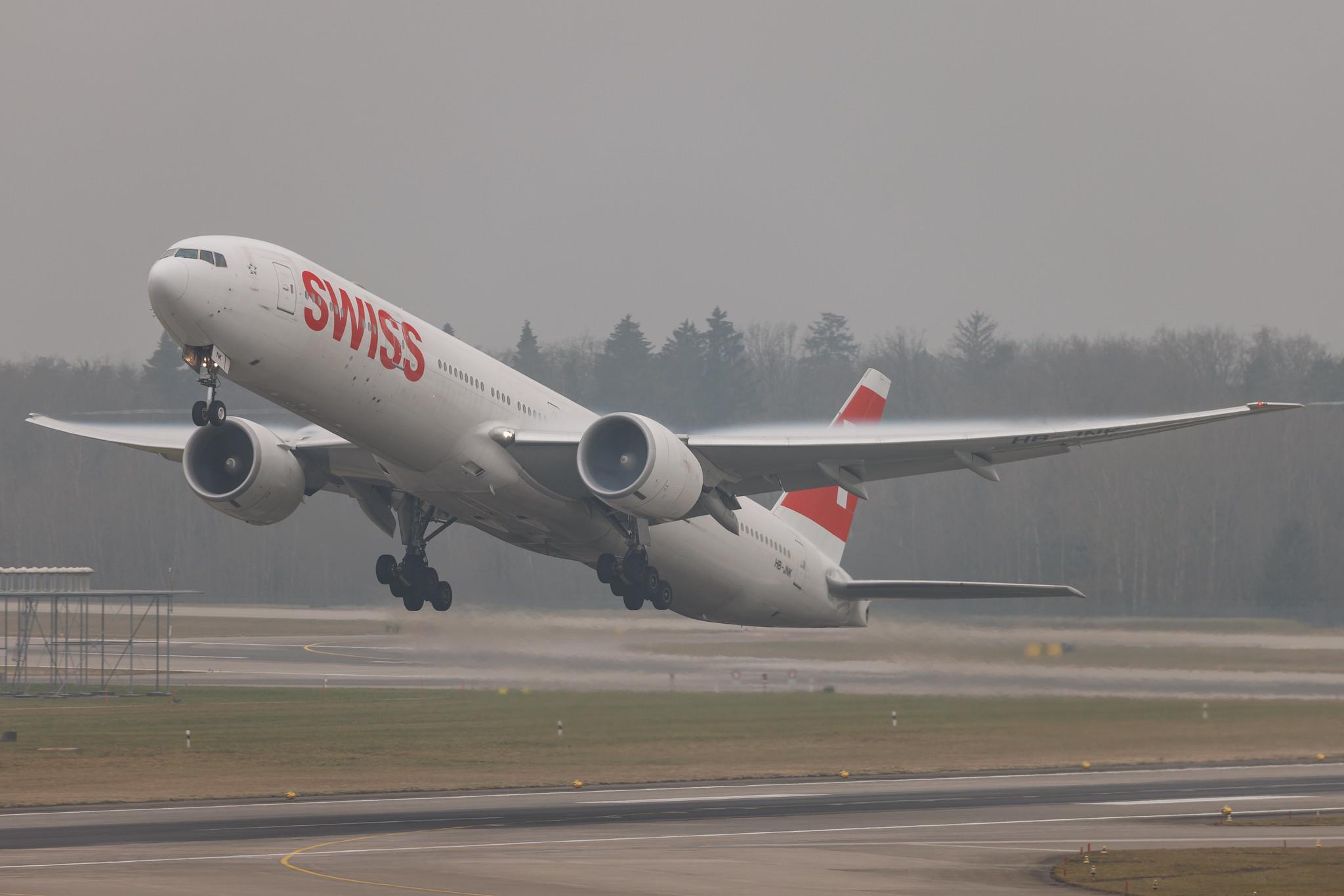 Flughafen Zürich: Swiss (LX / SWR) | Boeing 777-300(ER) B77W | HB-JNK | MSN 66091