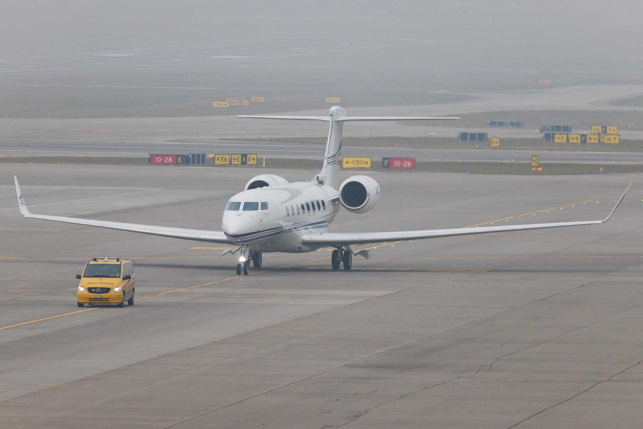 Flughafen Zürich: Jet Aviation Flight Services (/ JAS) | Gulfstream G650ER GLF6 | N1777M | MSN 6094