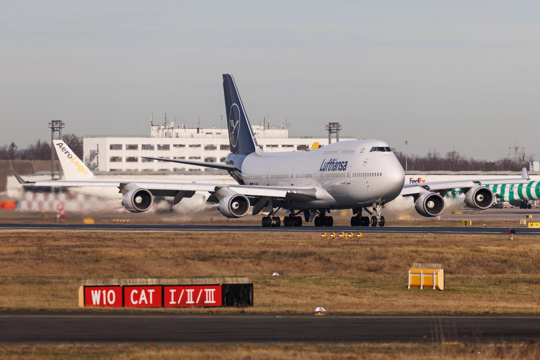 Frankfurt Airport: Lufthansa (LH / DLH) | Boeing 747-430 B744 | D-ABVU | MSN 29492
