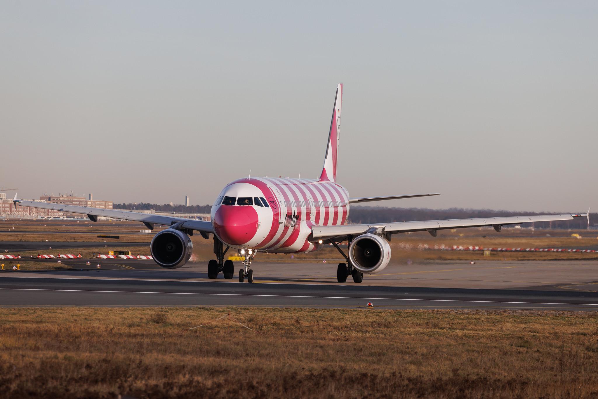 Frankfurt Airport: Condor (DE / CFG) | Livery: Breast Cancer Awareness Livery | Airbus A320-214 A320 | D-AICS | MSN 4478