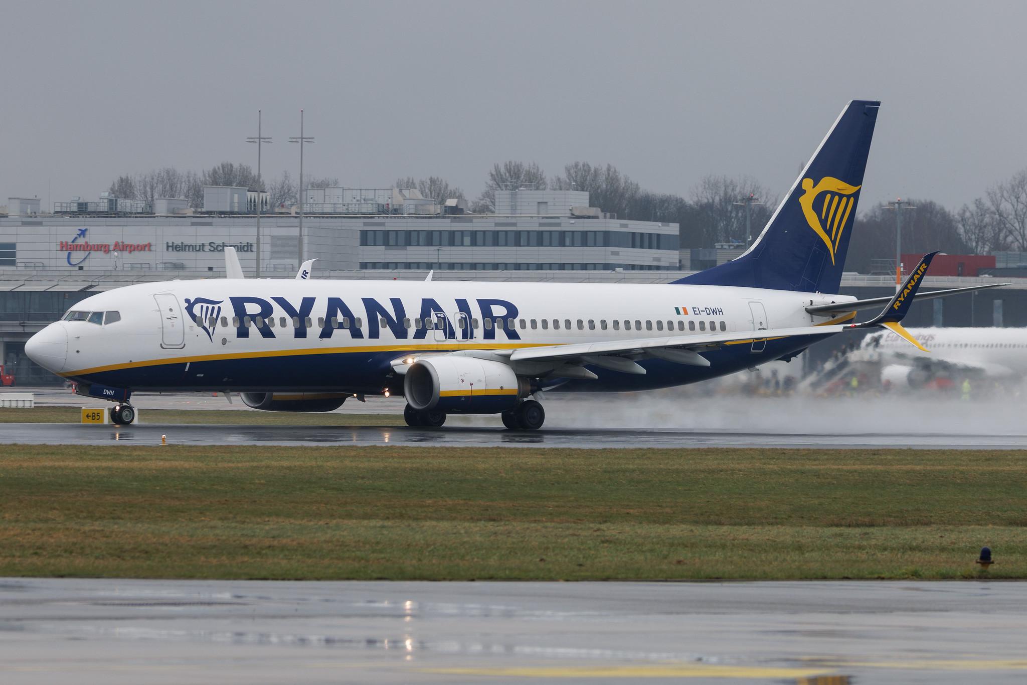 Hamburg Airport: Ryanair (FR / RYR) | Boeing 737-8AS B738 | EI-DWH | MSN 33637