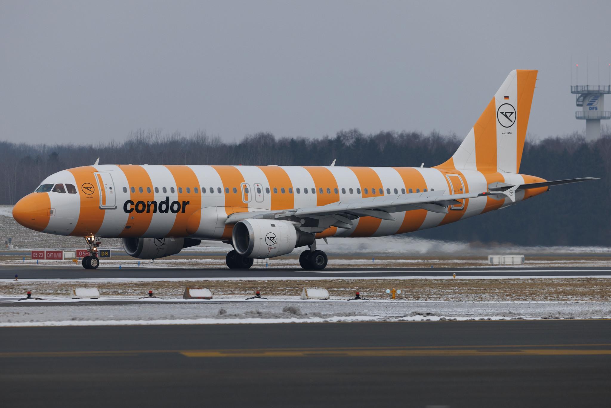 Hamburg Airport: Condor (DE / CFG) | Livery: Yellow Sunshine Livery | Airbus A320-212 A320 | D-ATCH | MSN 1437