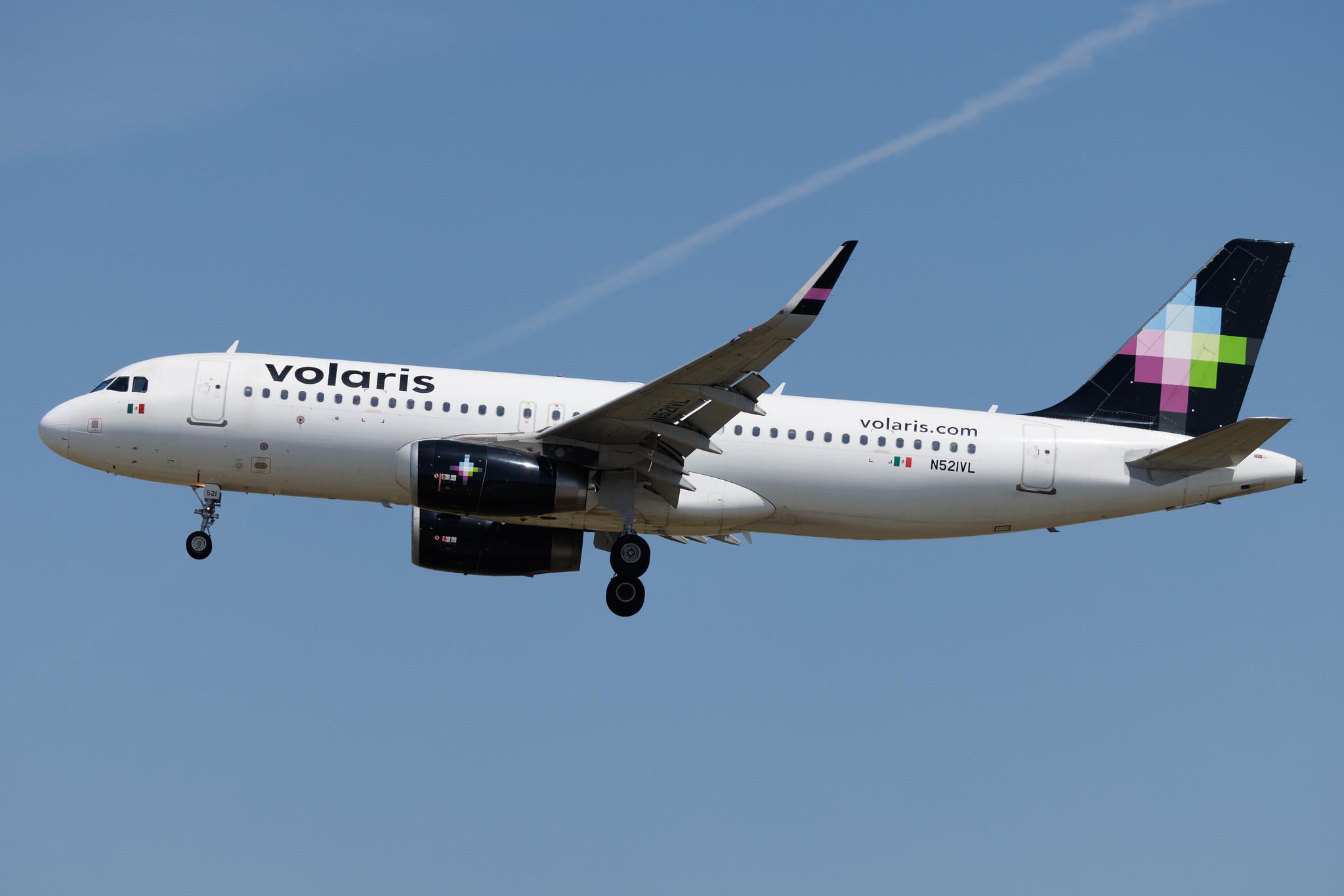 Los Angeles International Airport: Volaris (Y4 / VOI) | Airbus A320-233 A320 | N521VL | MSN 05651