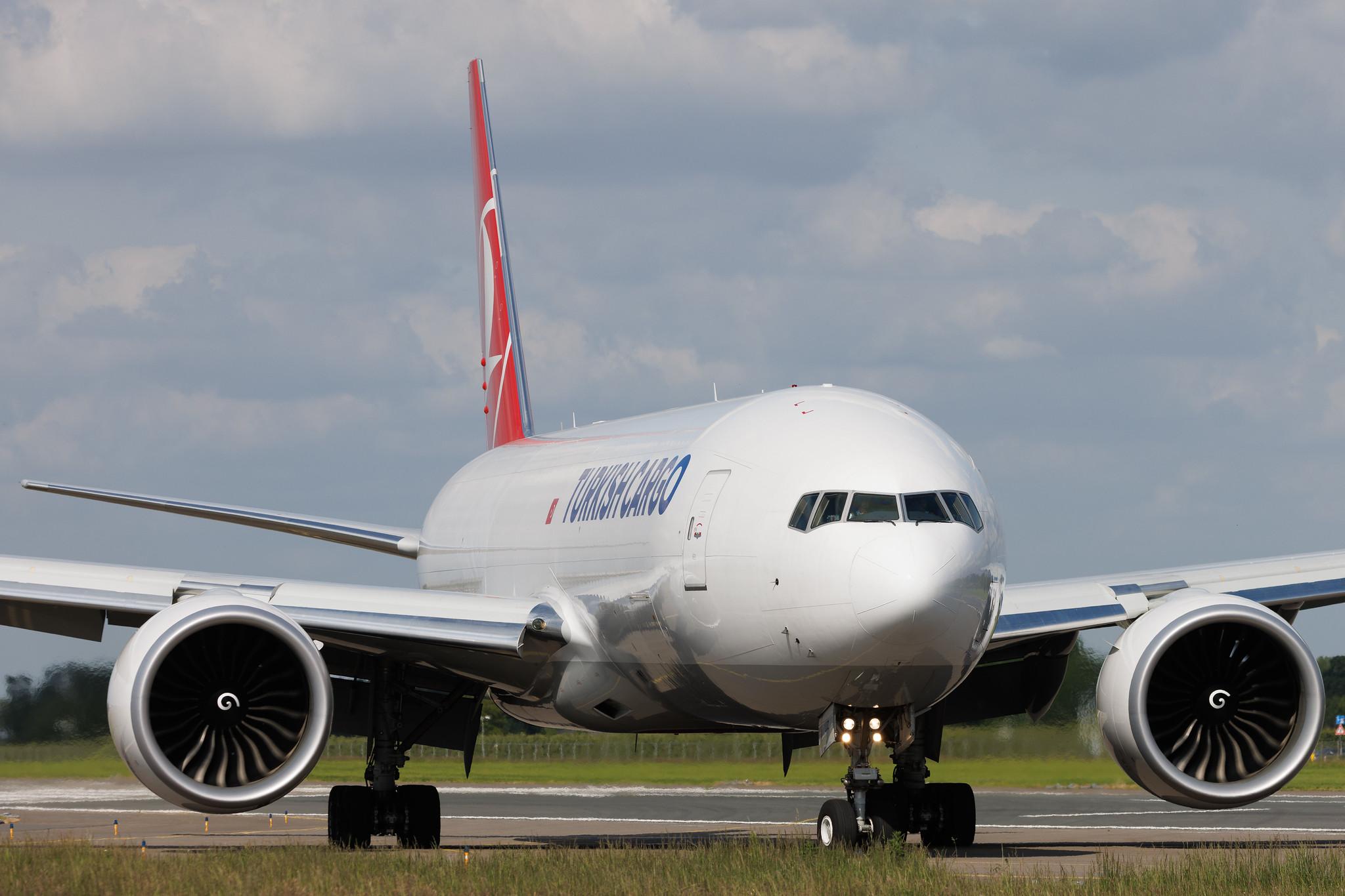 Maastricht Aachen Airport: Turkish Cargo (TK / THY) | Operator: Turkish Airlines | Boeing 777-F B77L | TC-LJZ | MSN 70427