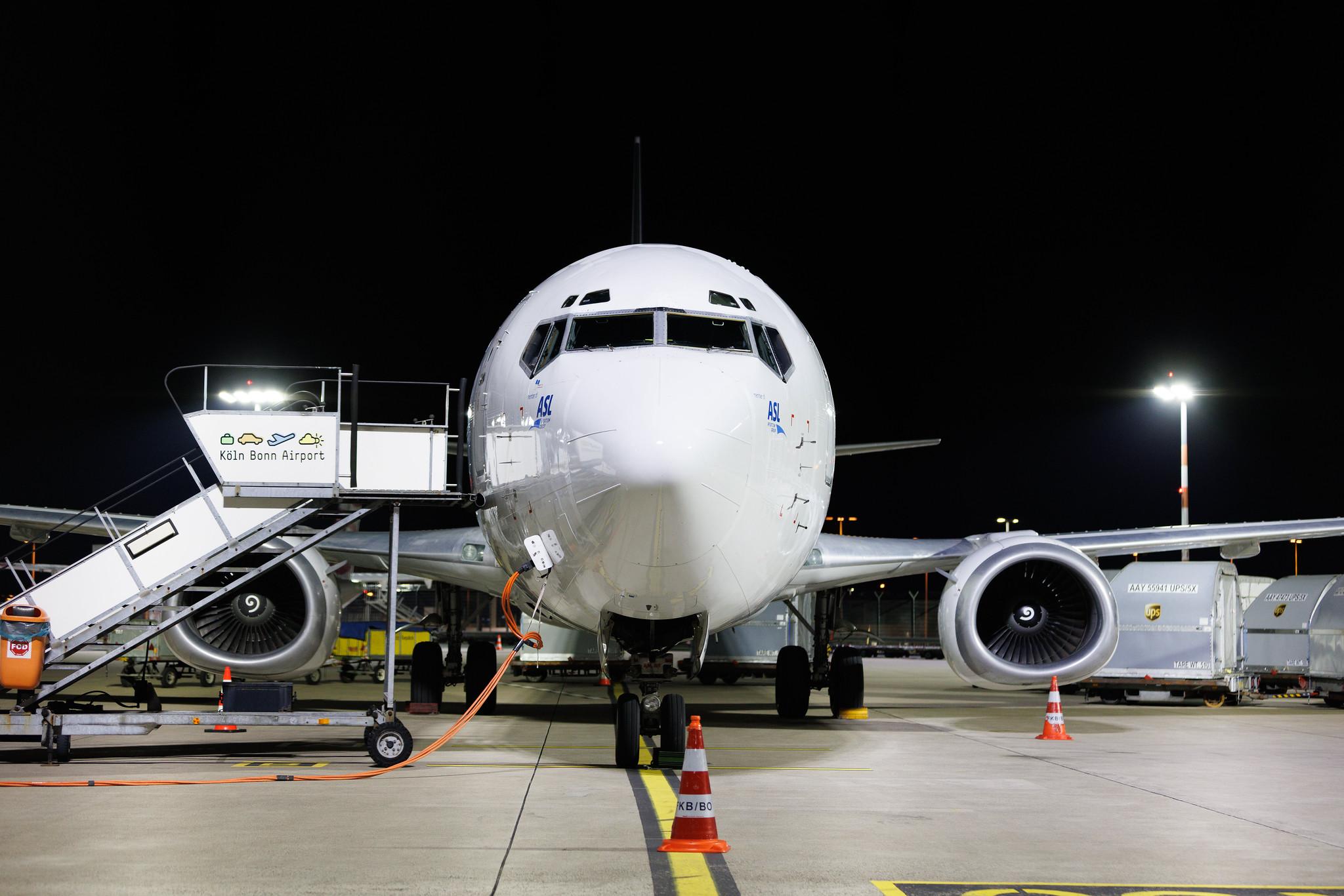 Köln Bonn Airport: ASL Airlines (5H / ABR) | Boeing 737-429(SF) B734 | EI-STH | MSN 25729