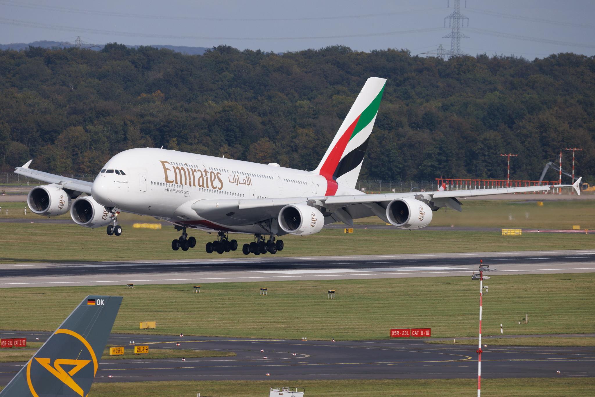Düsseldorf Airport: Emirates (EK / UAE) | Airbus A380-842 A388 | A6-EVB | MSN 162