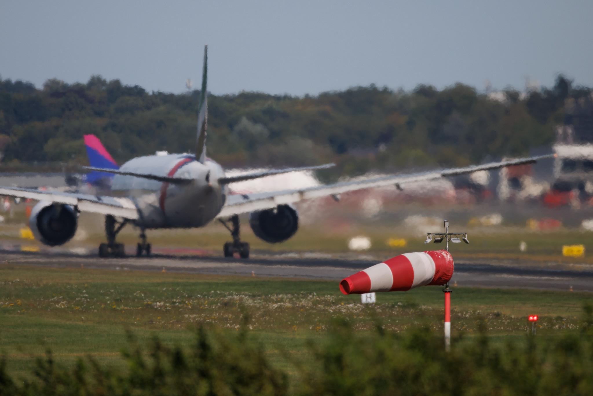 Hamburg Airport: Emirates (EK / UAE) | Boeing 777-31H(ER) B77W | A6-EBK | MSN 34481