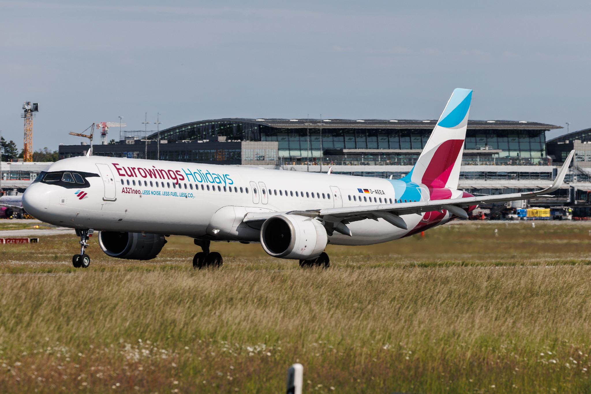 Hamburg Airport: Eurowings (EW / EWG) | Livery: Eurowings Holidays special colours | Airbus A321-251NX A21N | D-AEEA | MSN 11412