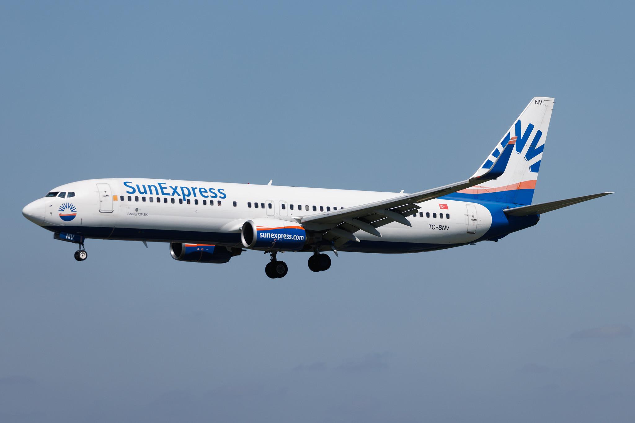 Hamburg Airport: SunExpress (XQ / SXS) | Boeing 737-86J B738 | TC-SNV | MSN 28072