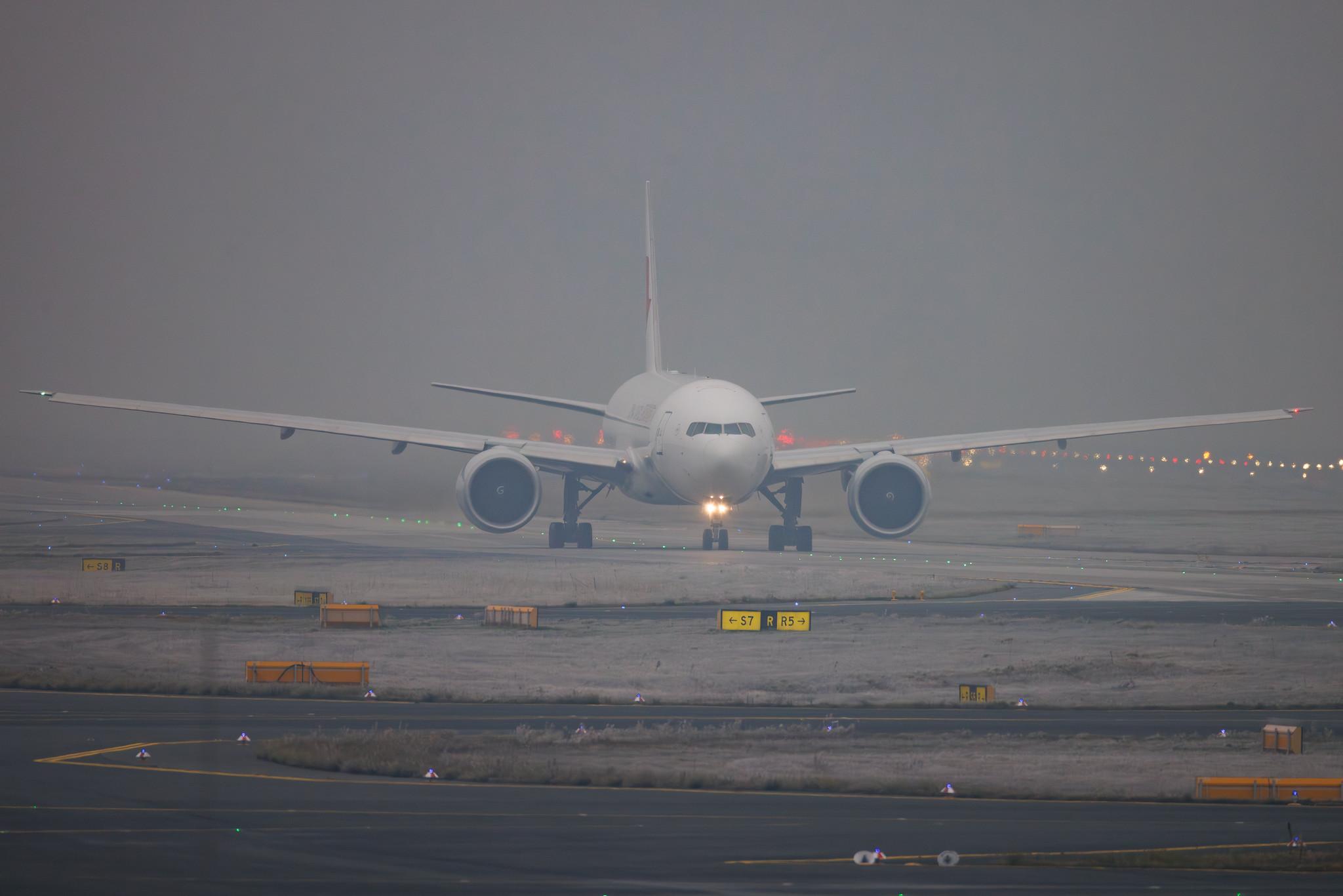 Frankfurt Airport: China Cargo Airlines (CK / CKK) | Boeing 777-F B77L | B-221W | MSN 67464