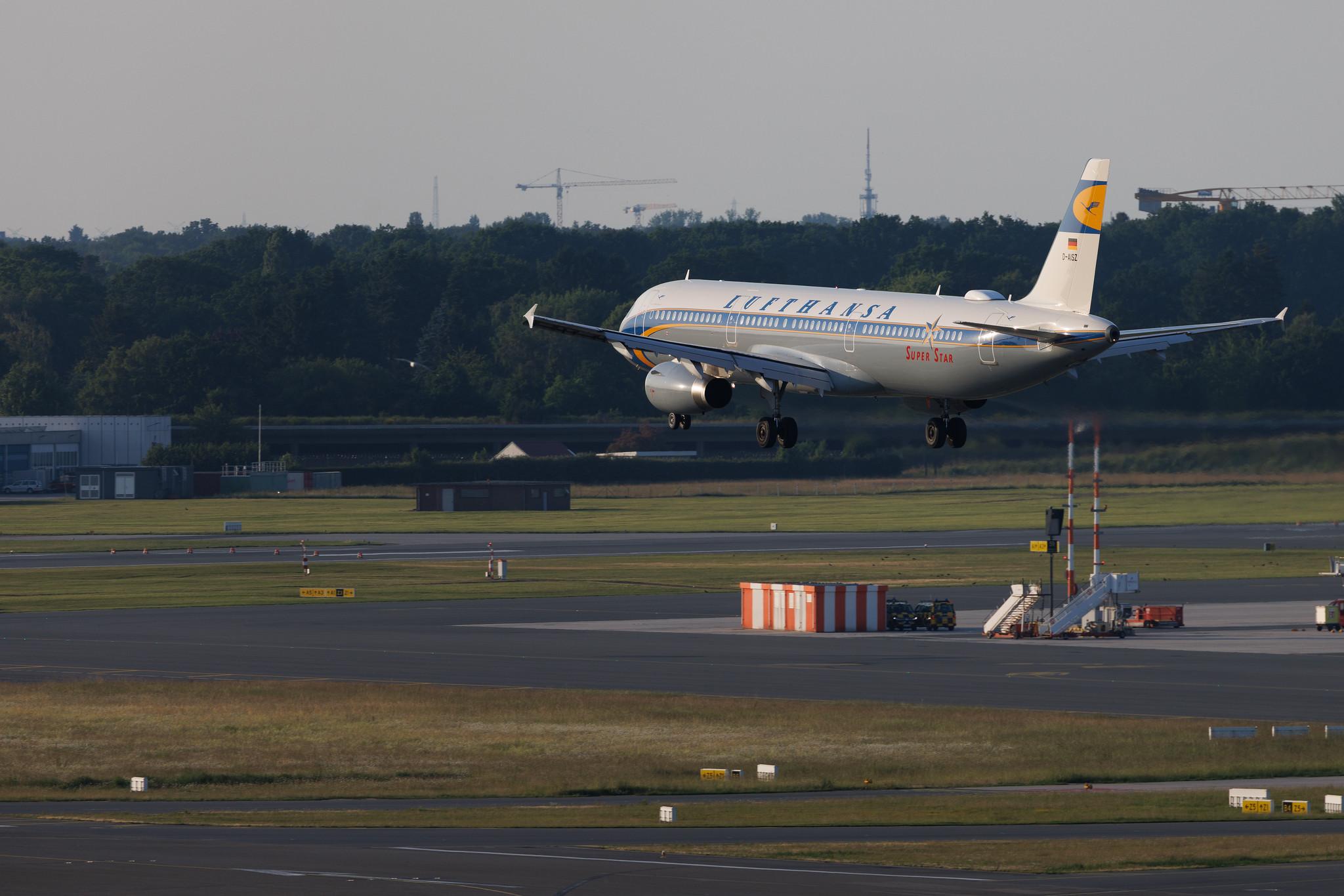 Hamburg Airport: Lufthansa (LH / DLH) | Airbus A321-231 A321 | D-AISZ | MSN 4085